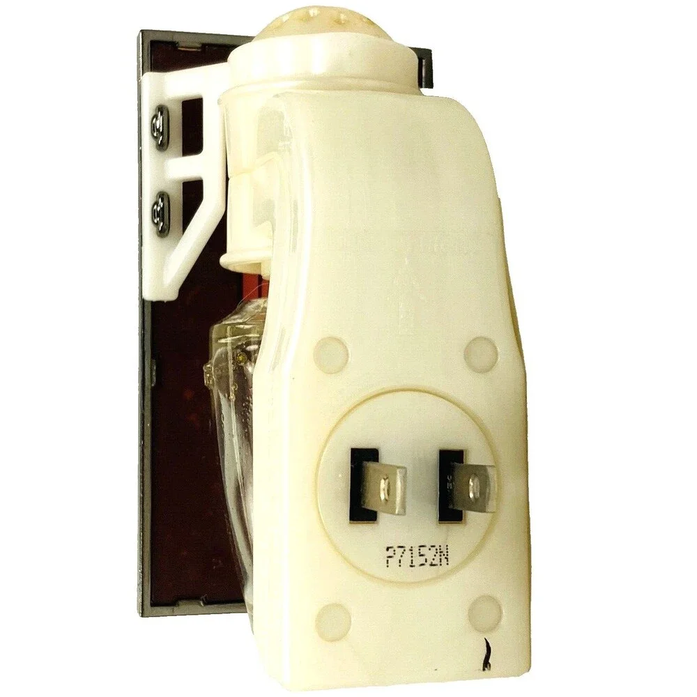 Wallflowers Plug In Red Wine Bottle Nightlight Bath & Body Works Uncork Unwind